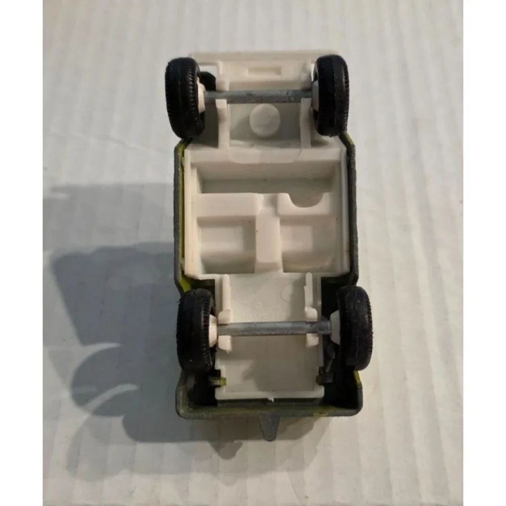 Tootsie Toy Jeep Truck Green Die Cast Metal 1969 Vintage